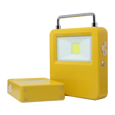 Lampada solare portatile per interni da esterno a LED USB Tenda da campeggio Impermeabile per esterni 10W 20W 30W 50W Proiettore